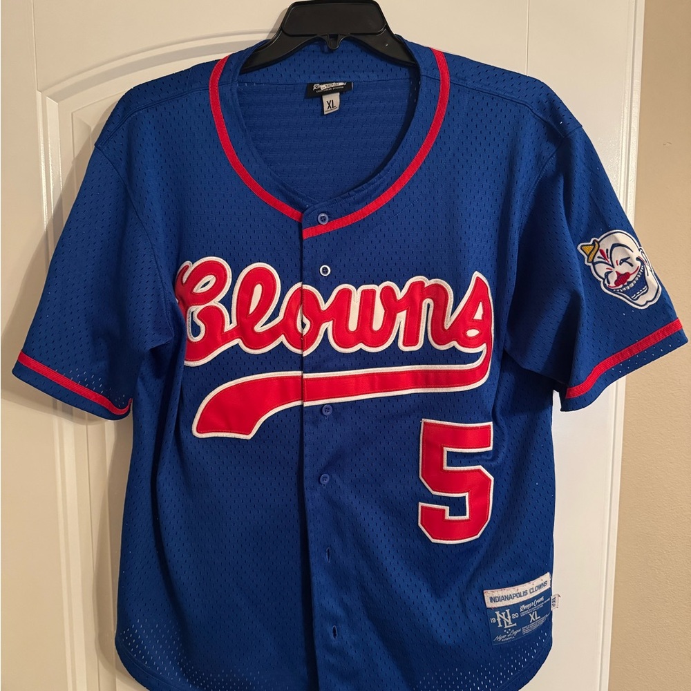 Rings & Crwms Indianapolis Clowns size XL jersey.